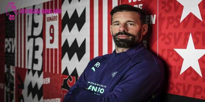 Ruud van Nistelrooy đã truyền cảm hứng cho thế hệ cầu thủ trẻ